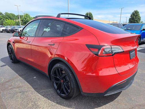 2023 Tesla Model Y Long Range Dual Motor All-Wheel Drive