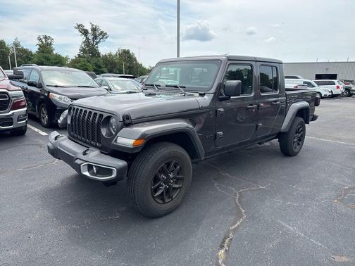 2023 Jeep Gladiator Sport S