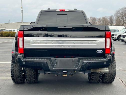 2022 Ford F-350 Platinum