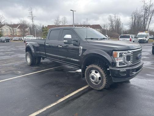 2022 Ford F-350 Platinum
