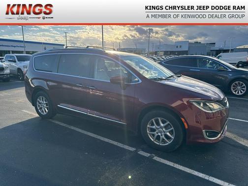 2020 Chrysler Pacifica Touring L