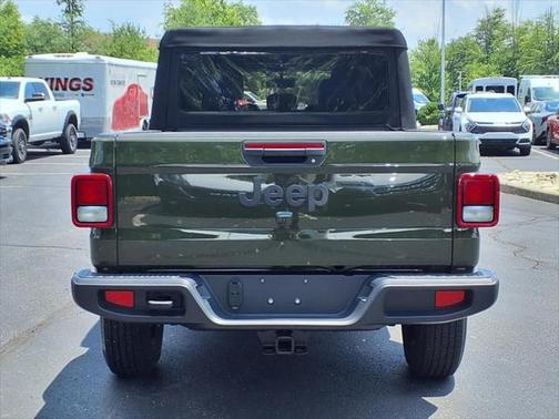 2023 Jeep Gladiator Sport S