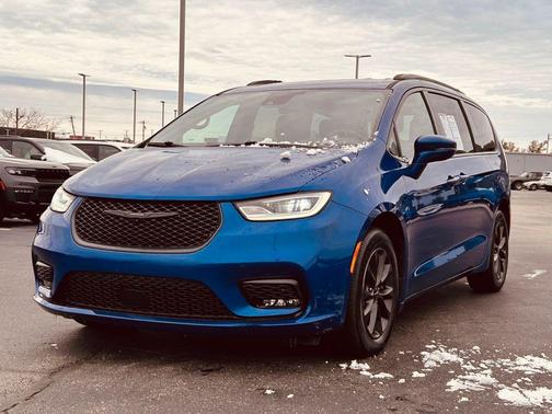 2021 Chrysler Pacifica Touring