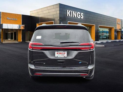 2025 Chrysler Pacifica Hybrid Premium S Appearance Pkg