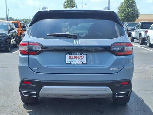 2023 Honda Pilot Touring 8-Passenger