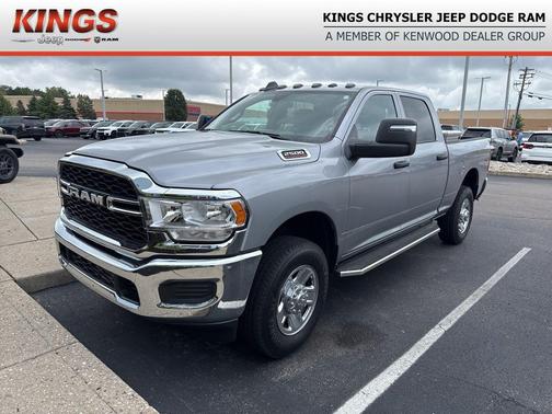2024 RAM 2500 Tradesman Crew Cab 4x4 6'4' Box