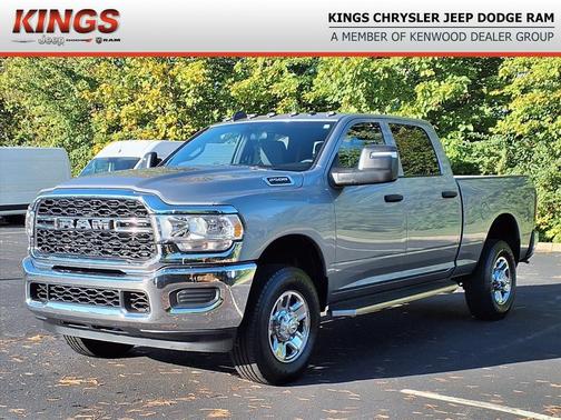 2024 RAM 2500 Tradesman Crew Cab 4x4 6'4' Box