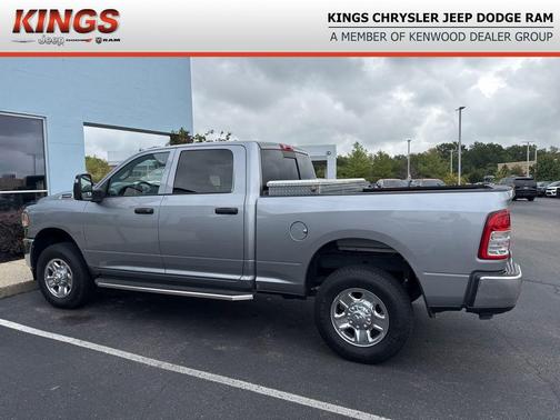 2024 RAM 2500 Tradesman Crew Cab 4x4 6'4' Box