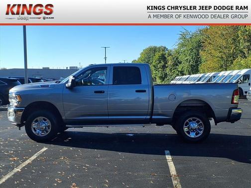 2024 RAM 2500 Tradesman Crew Cab 4x4 6'4' Box