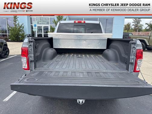 2024 RAM 2500 Tradesman Crew Cab 4x4 6'4' Box
