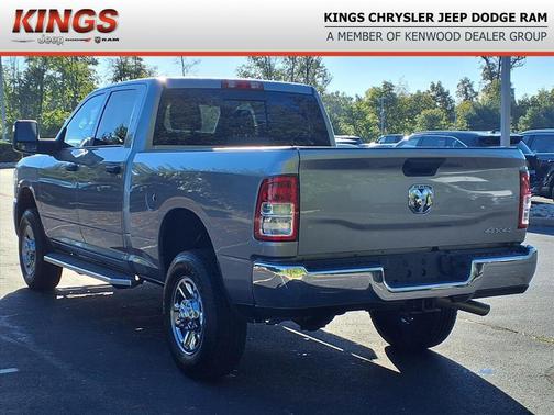 2024 RAM 2500 Tradesman Crew Cab 4x4 6'4' Box