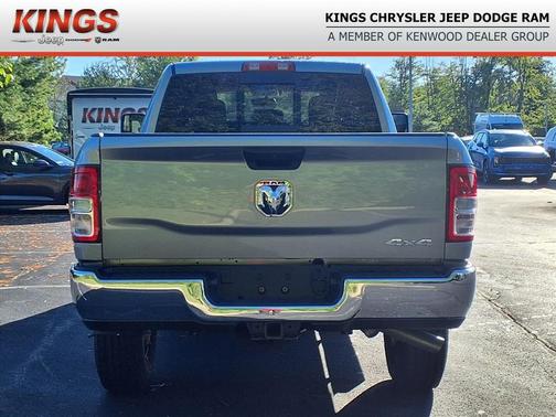 2024 RAM 2500 Tradesman Crew Cab 4x4 6'4' Box