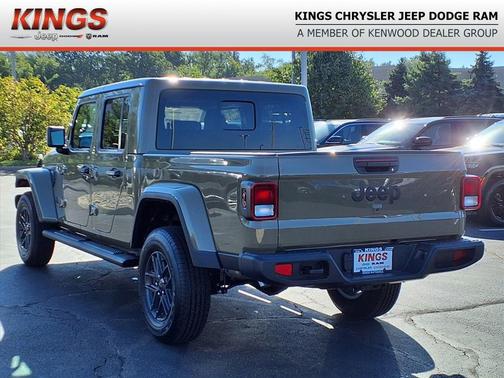 2025 Jeep Gladiator Sport