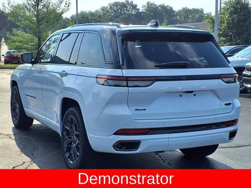 2025 Jeep Grand Cherokee Summit