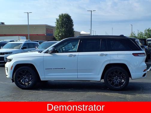 2025 Jeep Grand Cherokee Summit