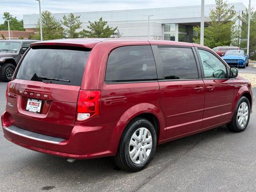 Deep Cherry Red Crystal Pearlcoat 2016 Dodge Grand Caravan AVP/SE