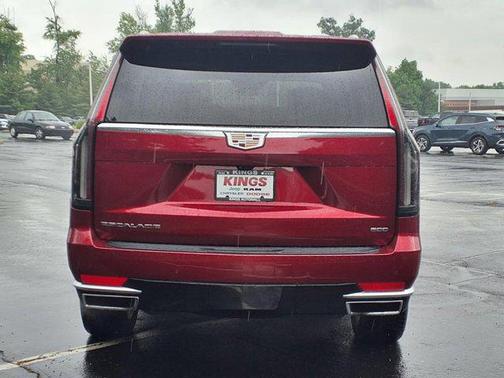 2024 Cadillac Escalade Sport