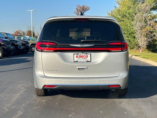 2026 Chrysler Pacifica L