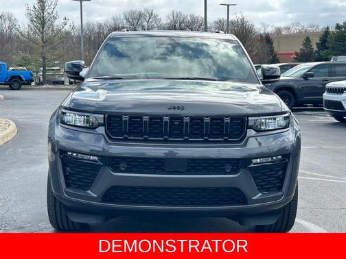 Baltic Gray Metallic Clearcoat 2026 Jeep Grand Cherokee Limited