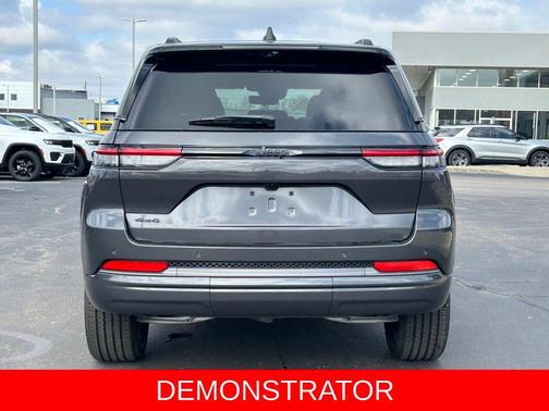 Baltic Gray Metallic Clearcoat 2026 Jeep Grand Cherokee Limited