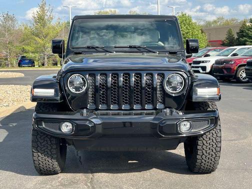 Black Clearcoat 2023 Jeep Gladiator High Altitude 4x4