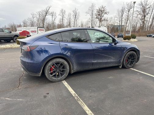 2022 Tesla Model Y Performance Dual Motor All-Wheel Drive