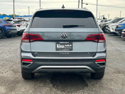 Gray 2023 Volkswagen Taos 1.5T SE
