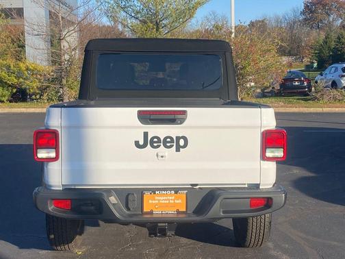 2024 Jeep Gladiator Sport S