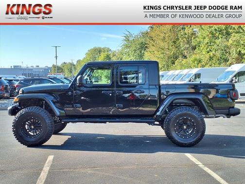 2023 Jeep Gladiator Sport S