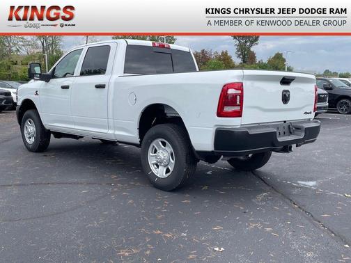 2024 RAM 3500 Tradesman Crew Cab 4x4 6'4' Box