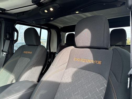 2025 Jeep Gladiator Mojave 4x4