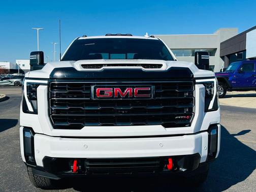 2024 GMC Sierra 2500 AT4