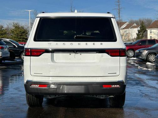 2022 Jeep Wagoneer Series III 4x4