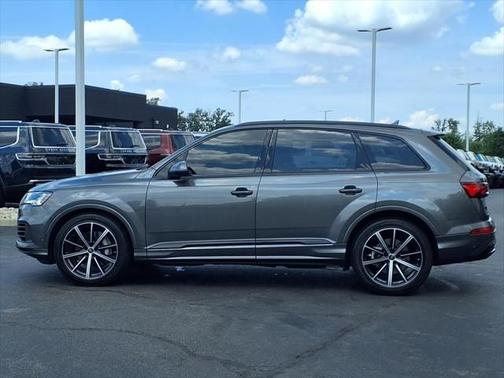2023 Audi Q7 55 Prestige