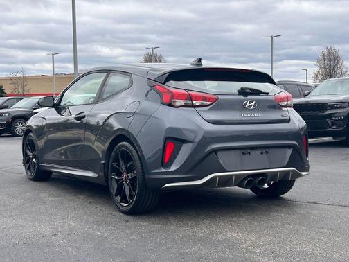 2019 Hyundai Veloster Base