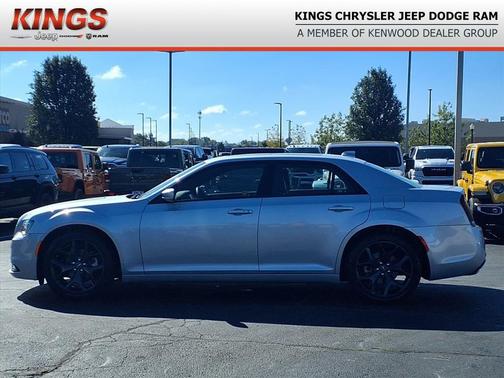 2023 Chrysler 300 S