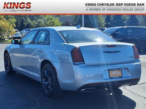 2023 Chrysler 300 S