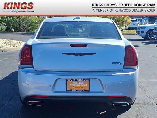 2023 Chrysler 300 S