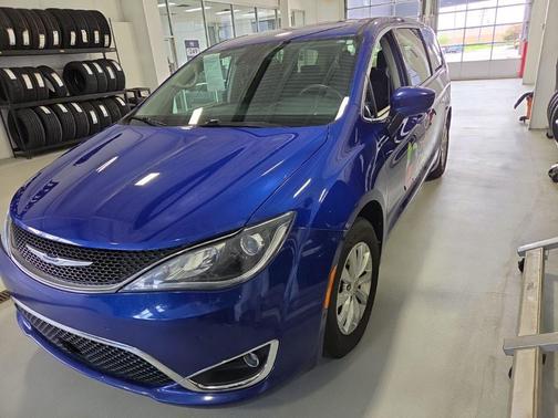 Ocean Blue Metallic 2019 Chrysler Pacifica Touring Plus