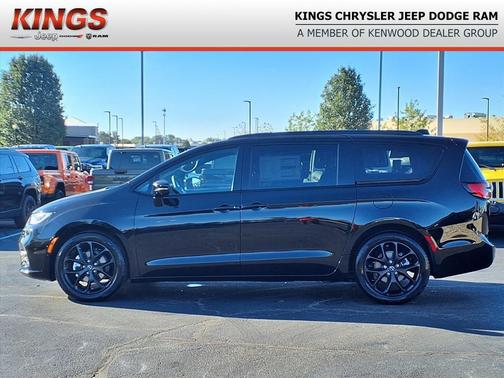 2026 Chrysler Pacifica Limited