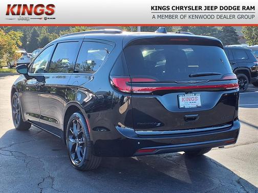 2026 Chrysler Pacifica Limited