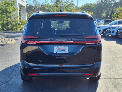 2026 Chrysler Pacifica Limited