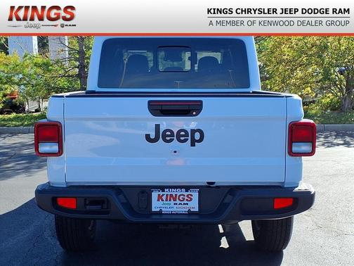 2025 Jeep Gladiator Sport S