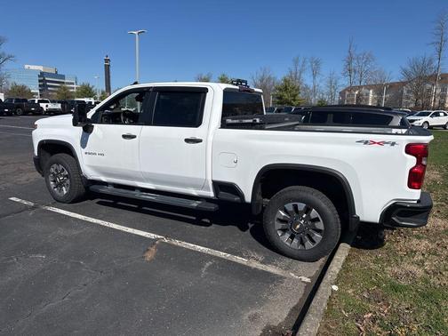 2022 Chevrolet Silverado 2500 Custom