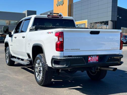 2022 Chevrolet Silverado 2500 Custom