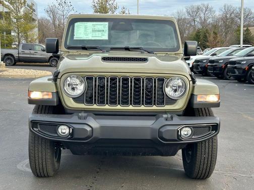 2026 Jeep Gladiator Sport S