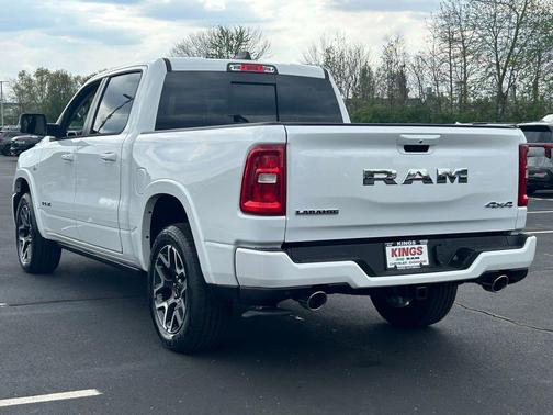 Bright White Clearcoat 2026 RAM 1500 Laramie