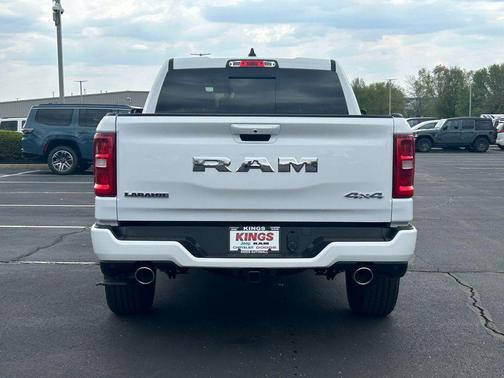 Bright White Clearcoat 2026 RAM 1500 Laramie