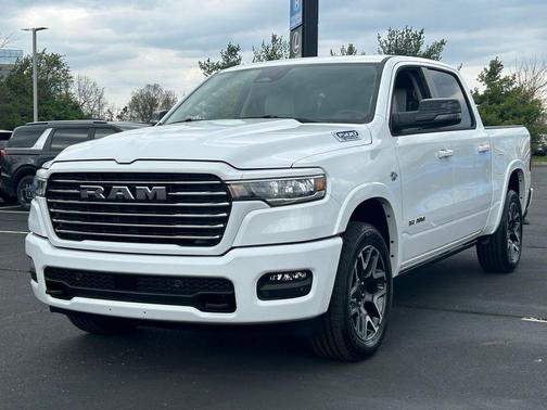 Bright White Clearcoat 2026 RAM 1500 Laramie