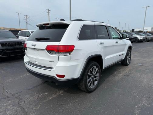 Bright White Clearcoat 2018 Jeep Grand Cherokee Limited